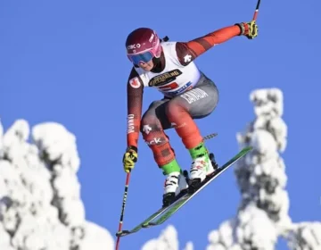 اس فائل فوٹو میں دکھائے جانے والے کینیڈا کی ماریل تھامسن نے ہفتہ کے روز اٹلی کے ویل دی فاسا میں اس بار سکی کراس ورلڈ کپ سرکٹ پر اپنا مسلسل تیسرا طلائی تمغہ جیتا۔ (Anders Wiklund/TT بذریعہ ایسوسی ایٹڈ پریس)