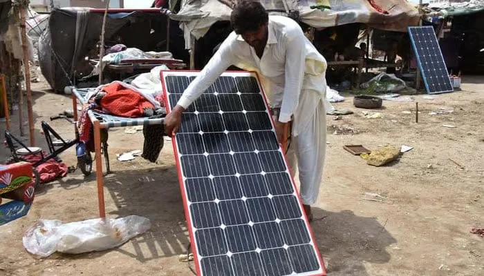 سندھ سولر انرجی منصوبہ، اربوں روپے کی کرپشن کی تحقیقات