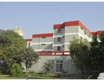 راولپنڈی ہسپتال کے واش روم میں خواتین کی فلم بنانے والا شخص گرفتار